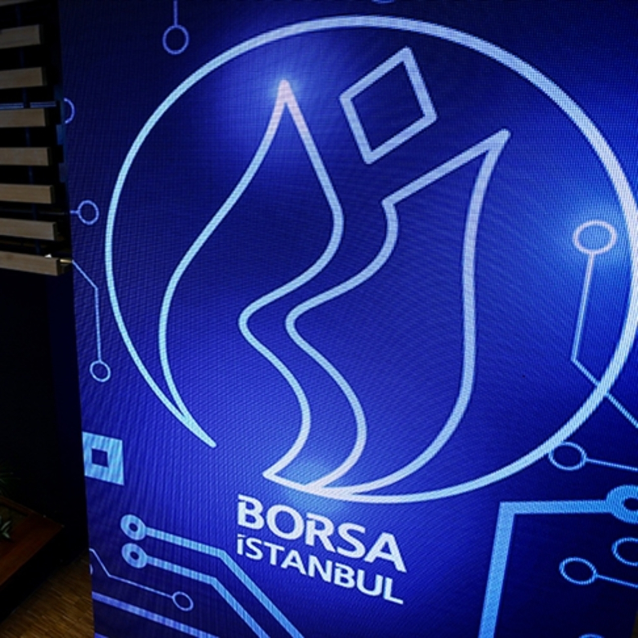 Borsa güne yatay başladı