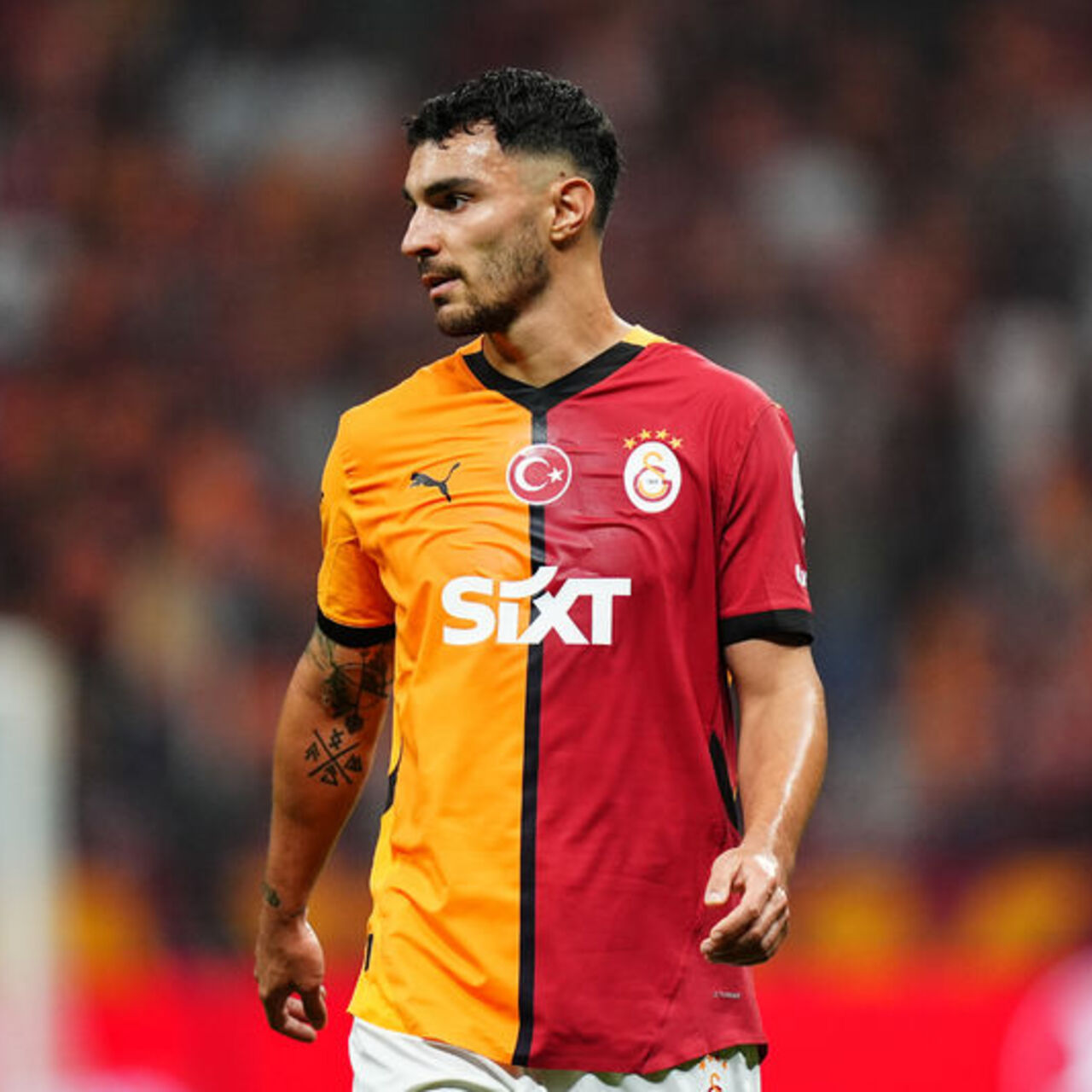 Kaan Ayhan 2 yıl daha G.Saray'da!