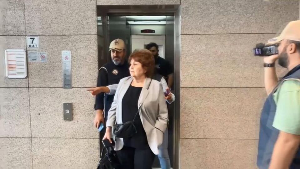 Ayşenur Arslan'a beraat