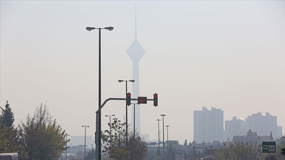 Tahran'da idari ofislere 'elektrik' uyarısı