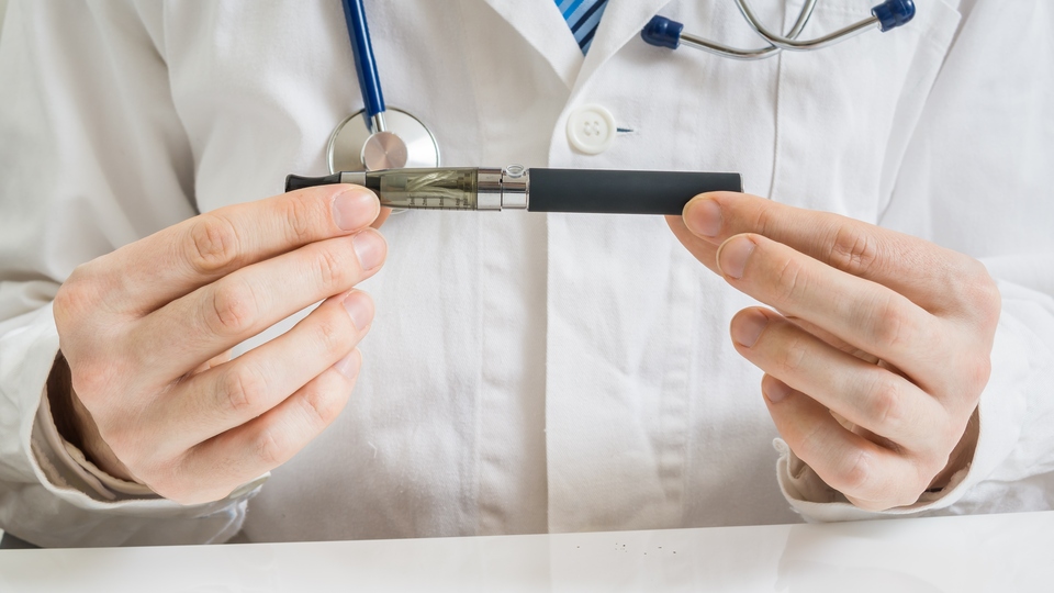 Elektronik sigara gençleri hedef alıyor