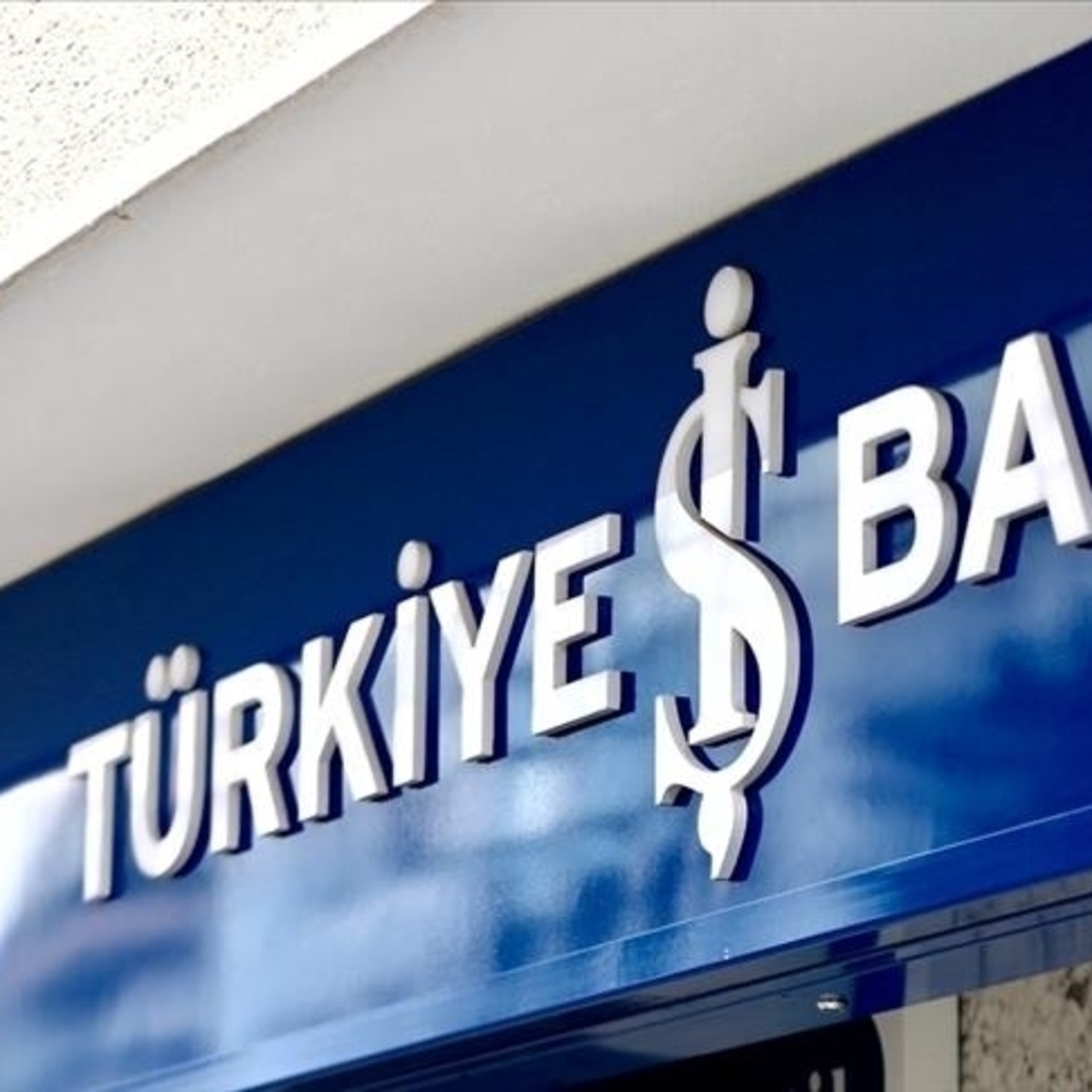İş Bankası “Türkiye’nin en büyük özel bankası” konumunu sürdürüyor