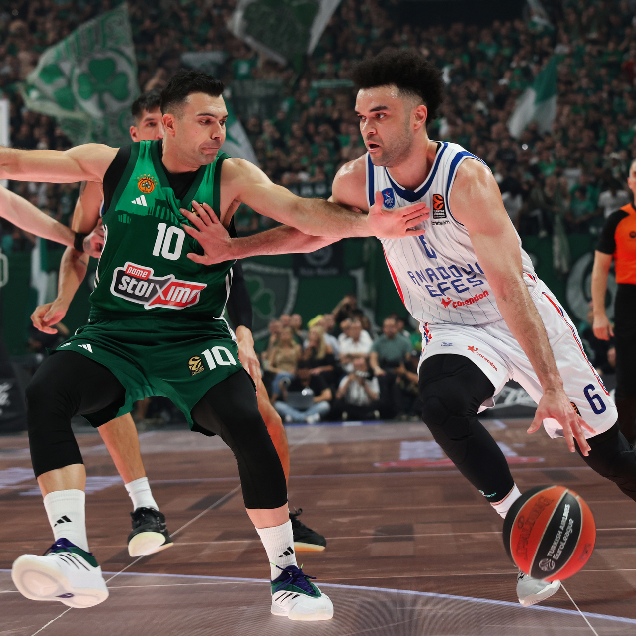 Anadolu Efes, EuroLeague'e veda etti!