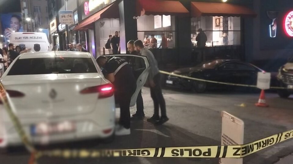 Beşiktaş'ta otomobile silahlı saldırı