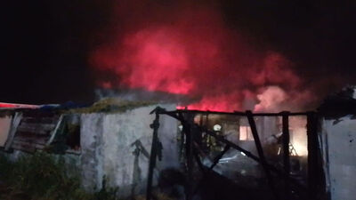 Silivri'de 15 baraka alev alev yandı