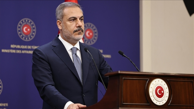 Bakan Fidan, Pakistanlı mevkidaşı Dar'la görüştü