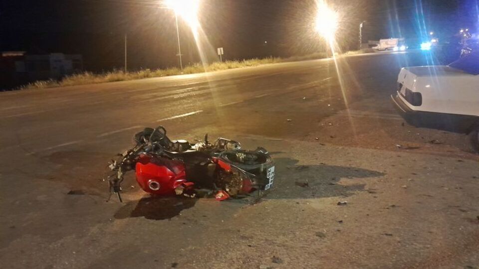 Motosikletlinin feci ölümü!