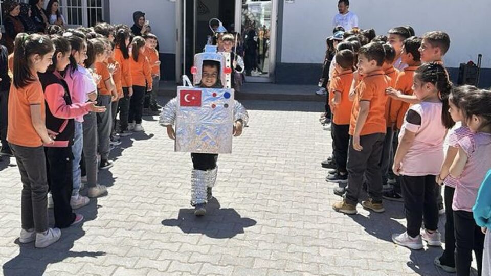 Kargı'da geri dönüşüm defilesi