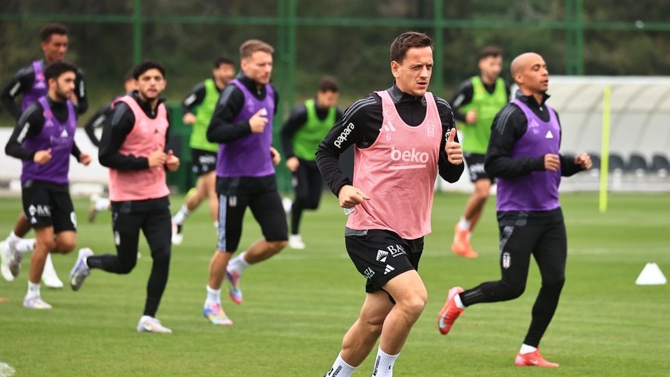 Beşiktaş'tan taraftara açık antrenman