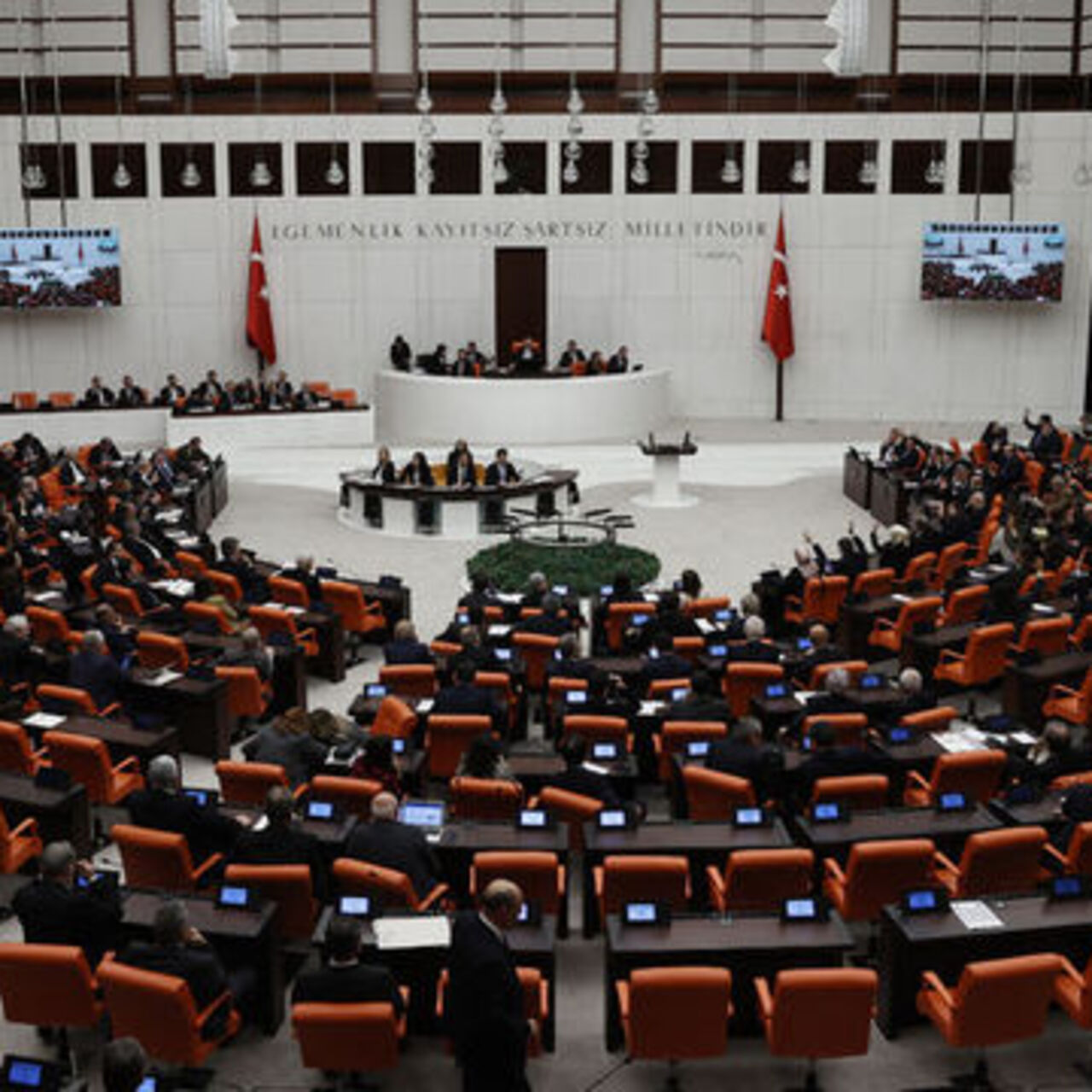 Siyaset bilimi ve uluslararası ilişkiler