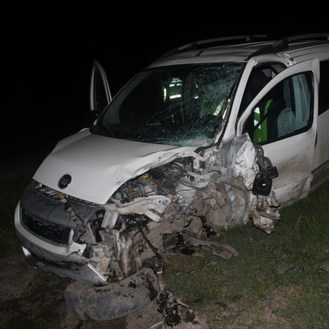 Kars'ta trafik kazası: 1 ölü, 4 yaralı