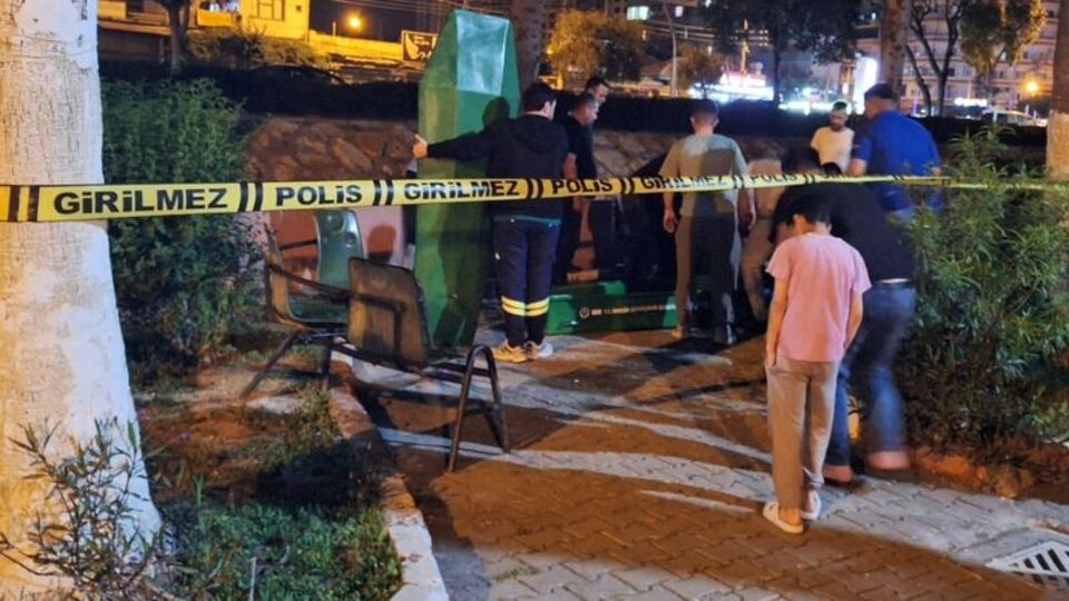 Parkta bir kişi ölü bulundu