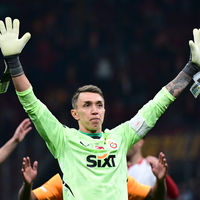 Muslera'da ayrılık zamanı!