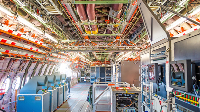 Uçak elektrik ve elektroniği bölümü