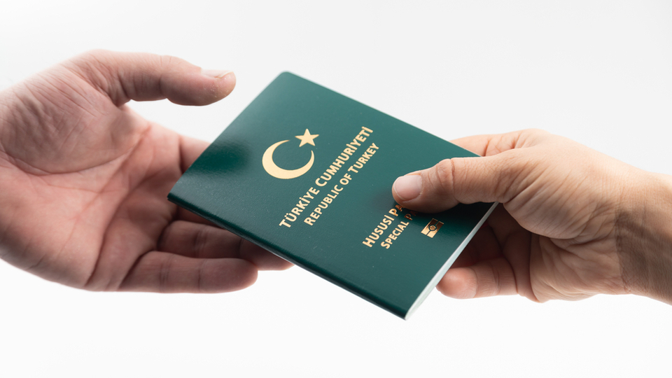 Mali müşavirlere yeşil pasaport için kanun teklifi