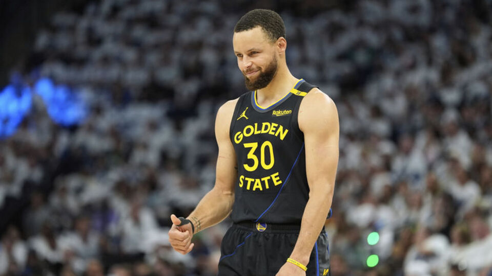 Warriors'a Stephen Curry'den kötü haber!