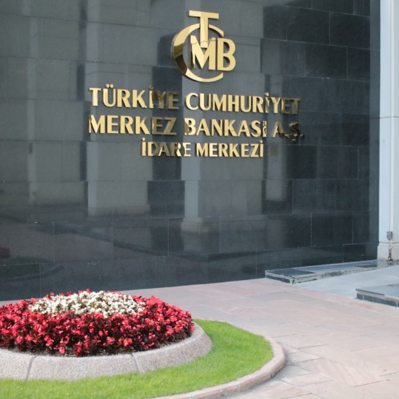 Rezervler 7 haftadır düşüşte