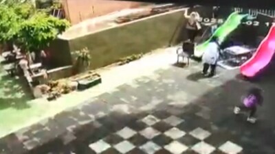 Kreşte ölümden döndü! Küçük çocuk inşaat alanına düştü!