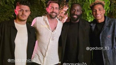 Beşiktaş'ın futbolcuları ile bir araya geldi