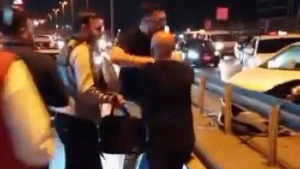 Alkollü sürücüyü darp etmek istediler