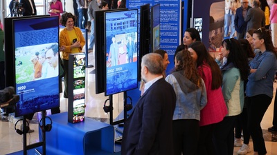 'Yaşayan Anlar: 25 Yılın Retrospektifi'