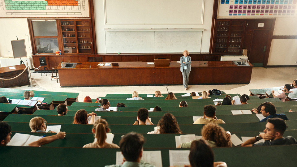Profesör nasıl olunur?