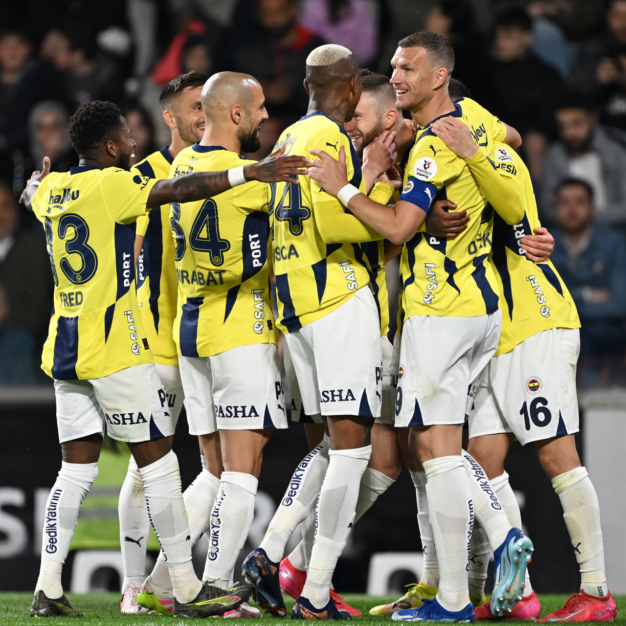Fenerbahçe deplasmanda seriye bağladı!