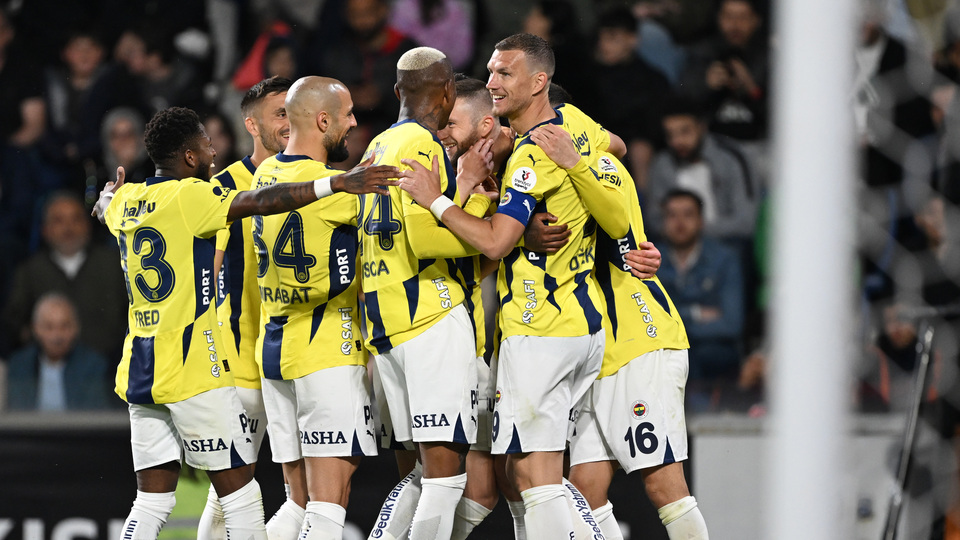 Fenerbahçe deplasmanda seriye bağladı!