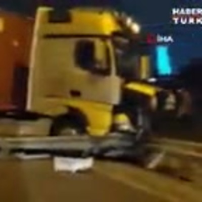 Beylikdüzü’nde TIR faciası! Ölü ve yaralılar var