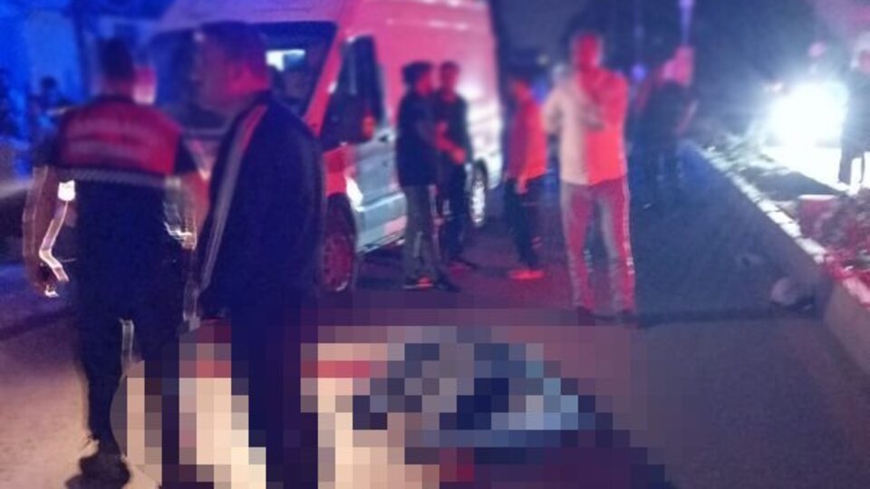 Elektrik direğine çarpan motosikletli öldü