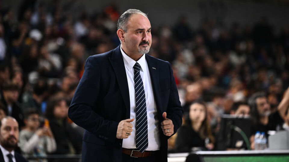 Selçuk Ernak'a Polonya'da büyük onur