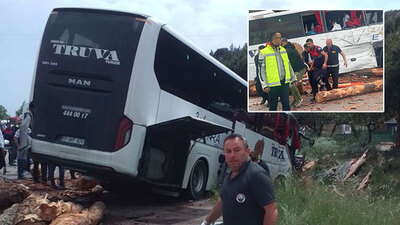 Yolcu otobüsü ile kamyon çarpıştı: 8 ölü, çok sayıda yaralı!