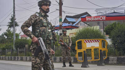 Pakistan ve Hindistan arasında ateşkes