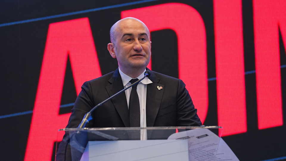 "Bardağın dolu tarafına bakmalıyız"