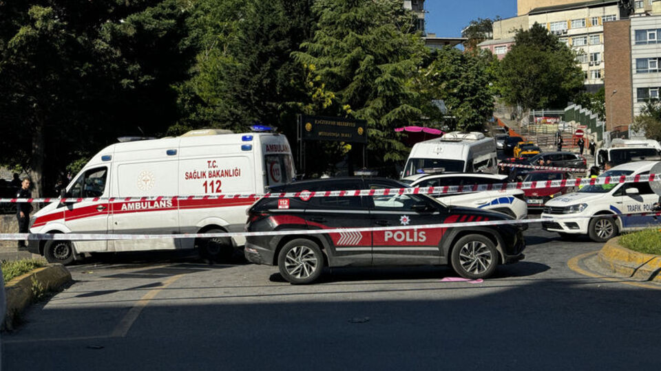 Kağıthane'de trafik kazası! Ölü ve yaralılar var