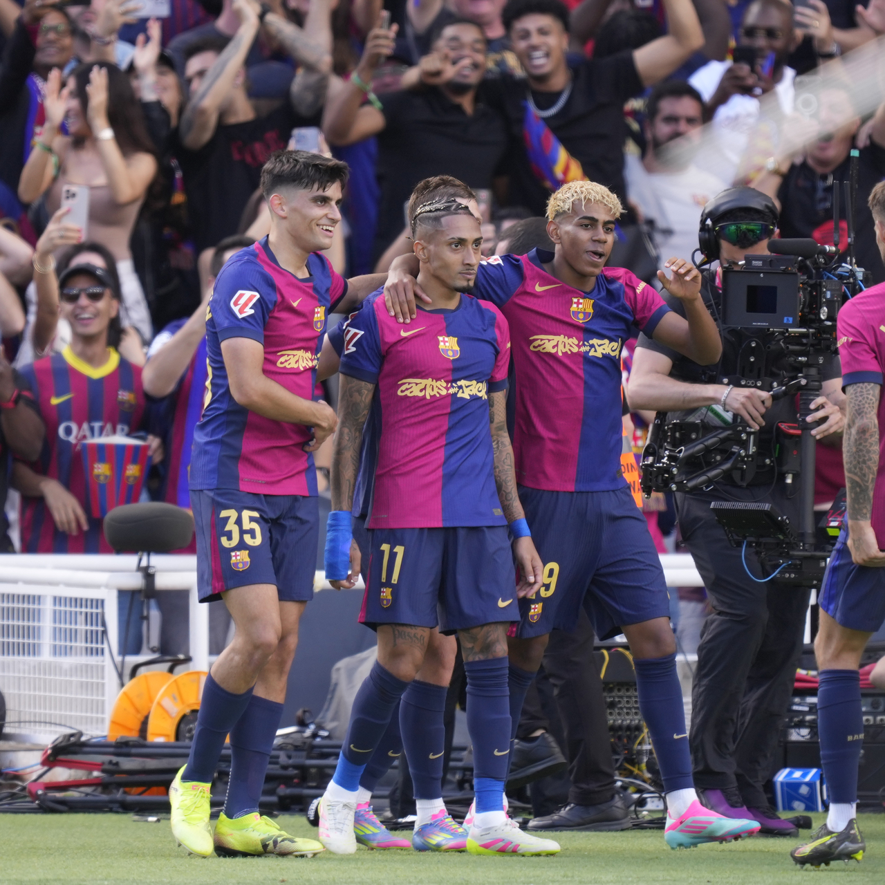 7 gollü El Clasico'da zafer Barça'nın!