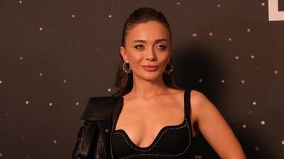 Ünlülerle veda edecek