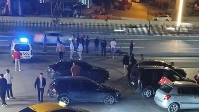 Motosiklet trafik levhasına çarptı: 2 ölü