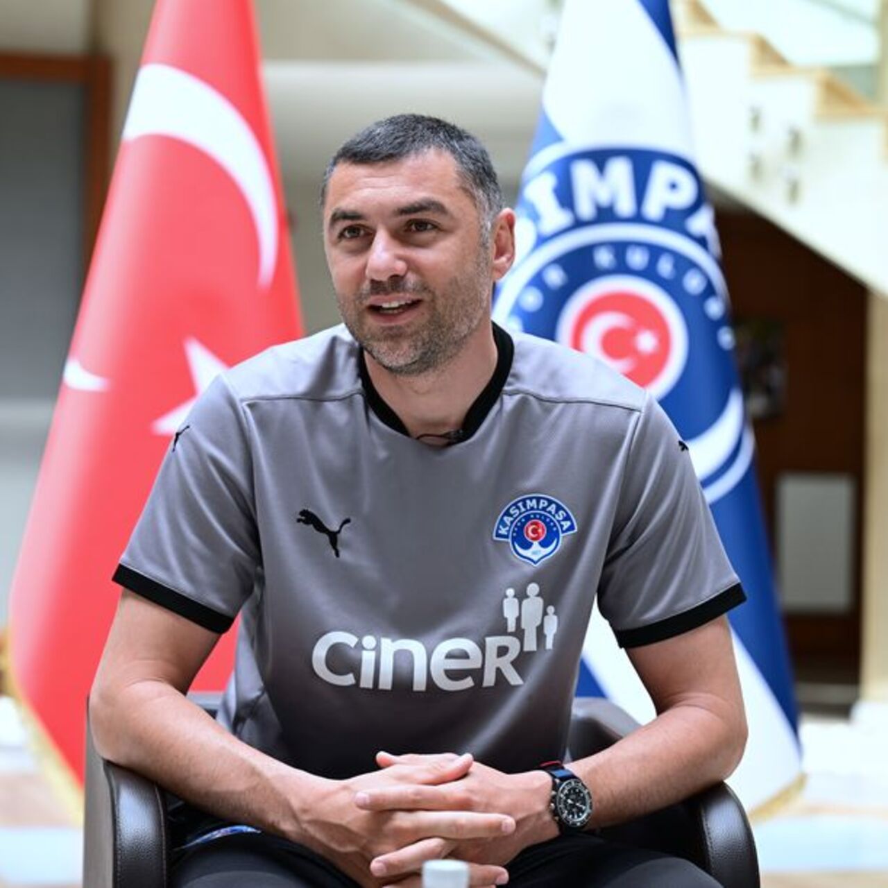 "Hedeflerim ve hayallerim içimde saklı"