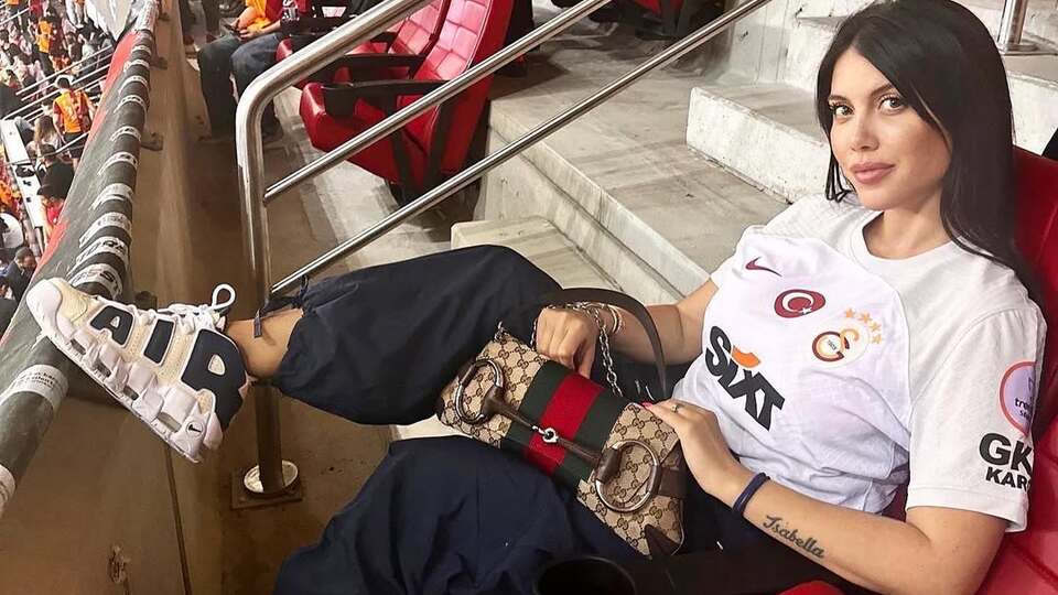 Wanda Nara'dan çiçek kıskançlığı