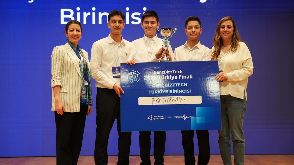 İş Bankası ve Genç Başarı Eğitim Vakfı'ndan geleceğin girişimcilerine destek