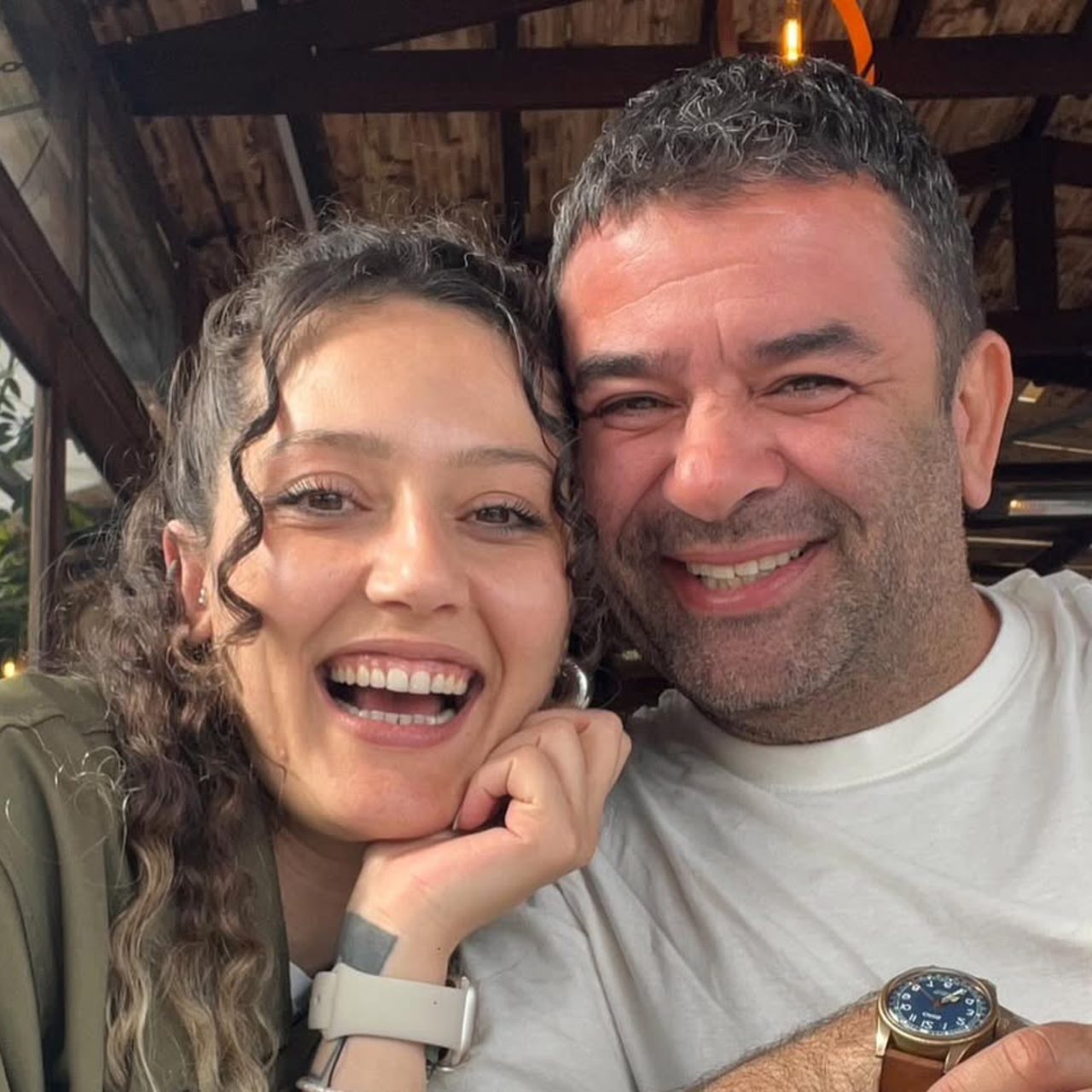 Sevgilisiyle ilk paylaşım
