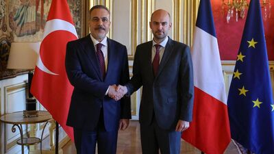 Bakan Fidan Fransız mevkidaşı ile görüştü