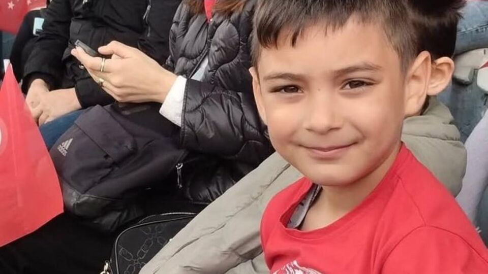 Ağabeyi zihinsel engelliydi... Tüfekle oynamaya başladı!