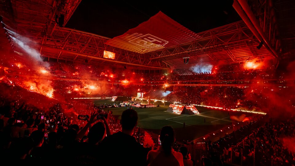 Cimbom'dan UEFA zaferinin 25. yılına özel buluşma!