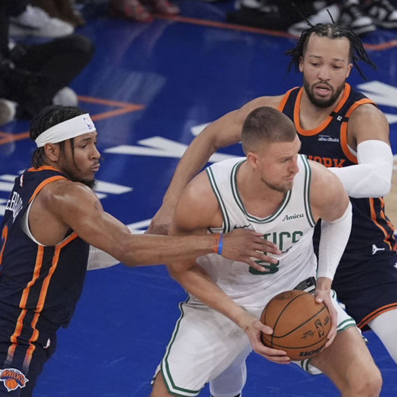 Knicks, Celtics karşısında seriyi 3-1'e getirdi