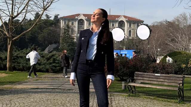 Yıllar sonra mezun olduğu üniversiteye gitti