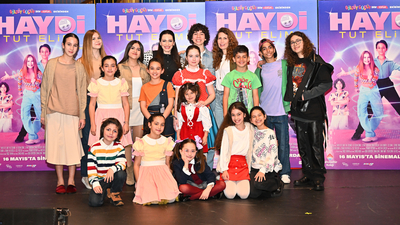 İki filmin oyuncuları bir arada