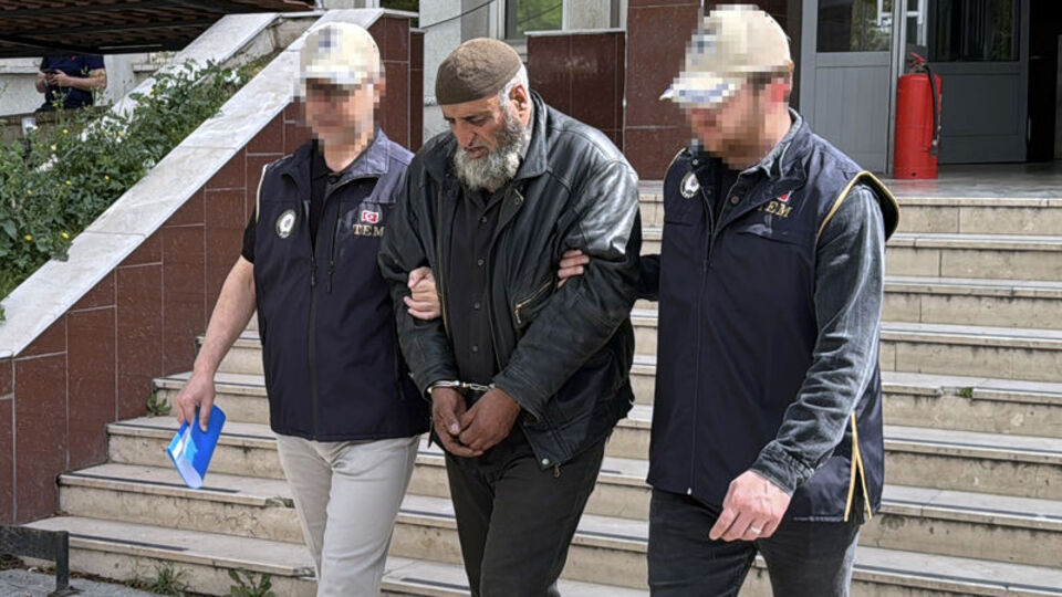 Kırmızı bültenle aranıyordu! Kırıkkale'de yakalandı! Sınır dışı edilecek!