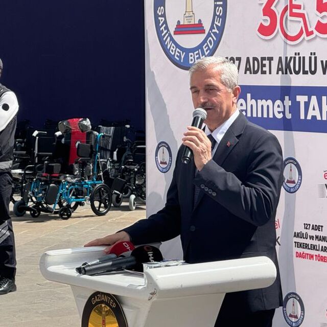 Şahinbey'den 127 tekerlekli sandalye hediyesi